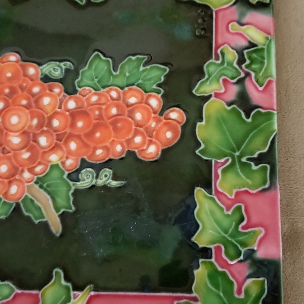 Colorful Grape Trivet. - Picture 4 of 7